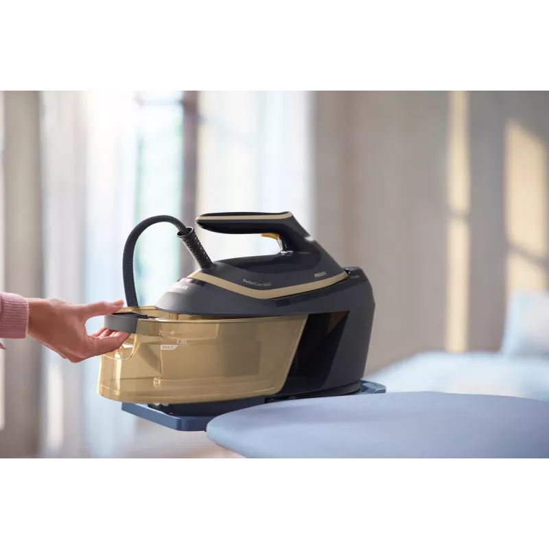 Philips PerfectCare 6000 Series PSG6066/20 Dampfbügelstation, 2400 W, 8 bar, 600 g/min Dampfstoß, 1,8 l Tank, SteamGlide Advanced Bügelsohle, Schwarz/Braun