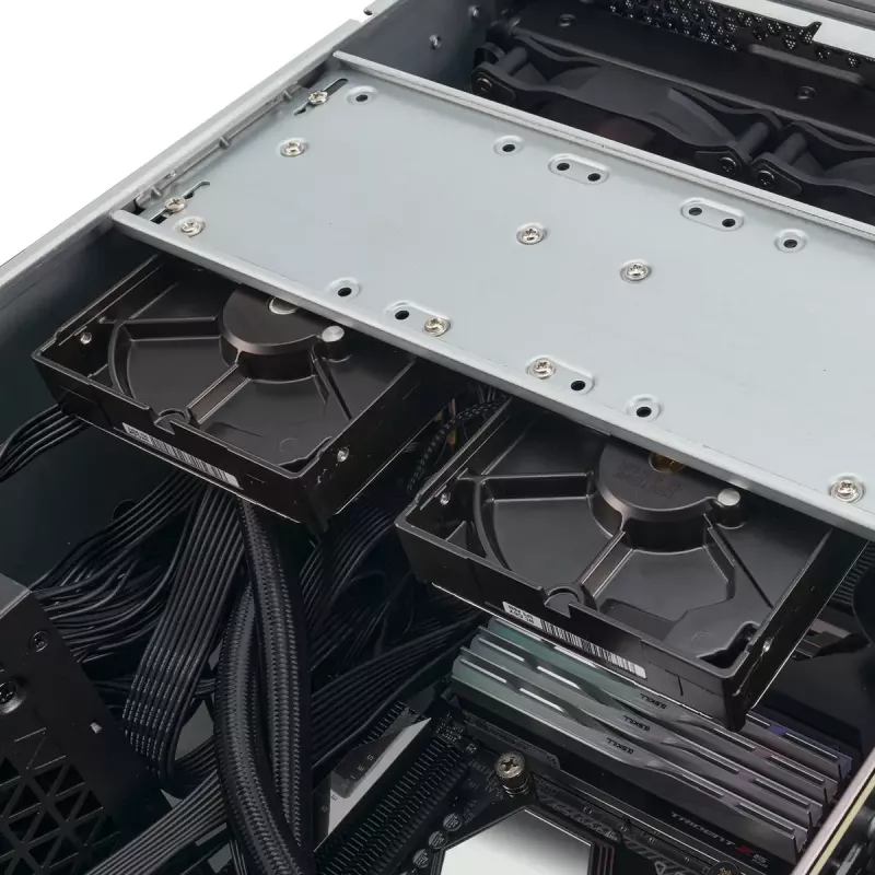 SilverStone SST-RM44 4U Rackmount-Servergehäuse, SSI-EEB/SSI-CEB/ATX, Schwarz