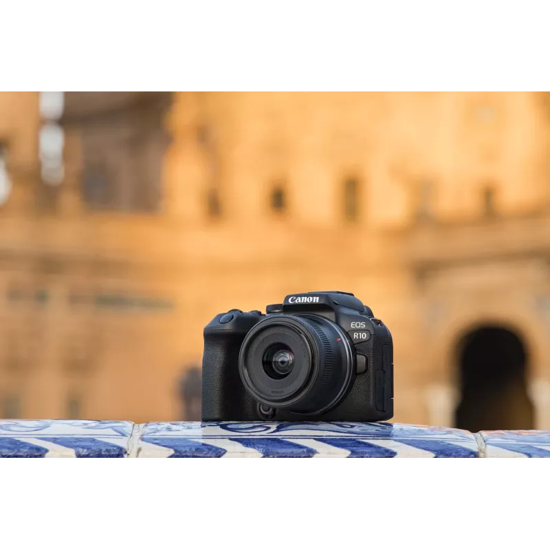 Canon EOS R10 + RF-S 18-150mm IS STM MILC 24.2 MP CMOS 6000 x 4000 Pixel Schwarz