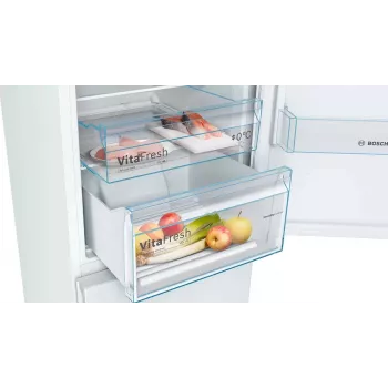 Bosch Serie 4 KGN36VWED Kühl-Gefrierkombination freistehend 326 L Weiß