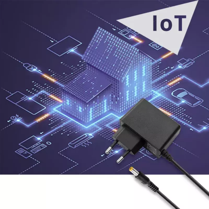 Qoltec 51021 Steckernetzteil 5 W, 5 V, 1 A, 5,5x2,5 mm