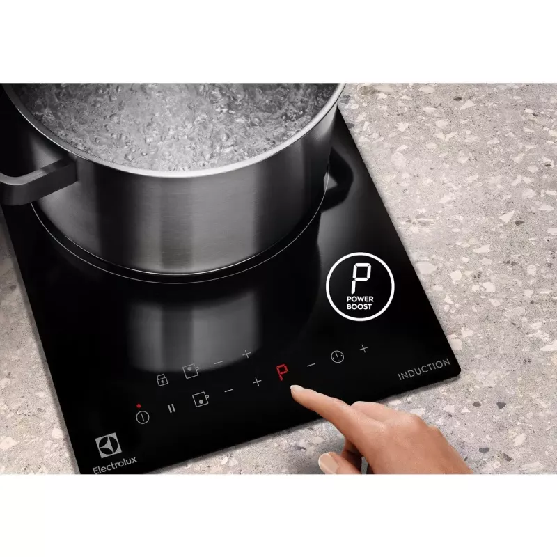 Induktionskochfeld Electrolux LIT30230C — 2-Zonen-Einbau, 29 cm Breite, schwarz, Touch-Steuerung, 210/145 mm Zonen