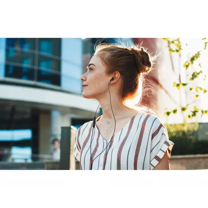 JVC HA-FR17UC kabelgebundene In-Ear-Kopfhörer, USB-C, Mikrofon, 10,7-mm-Treiber, 1,2 m, IPX2, Schwarz