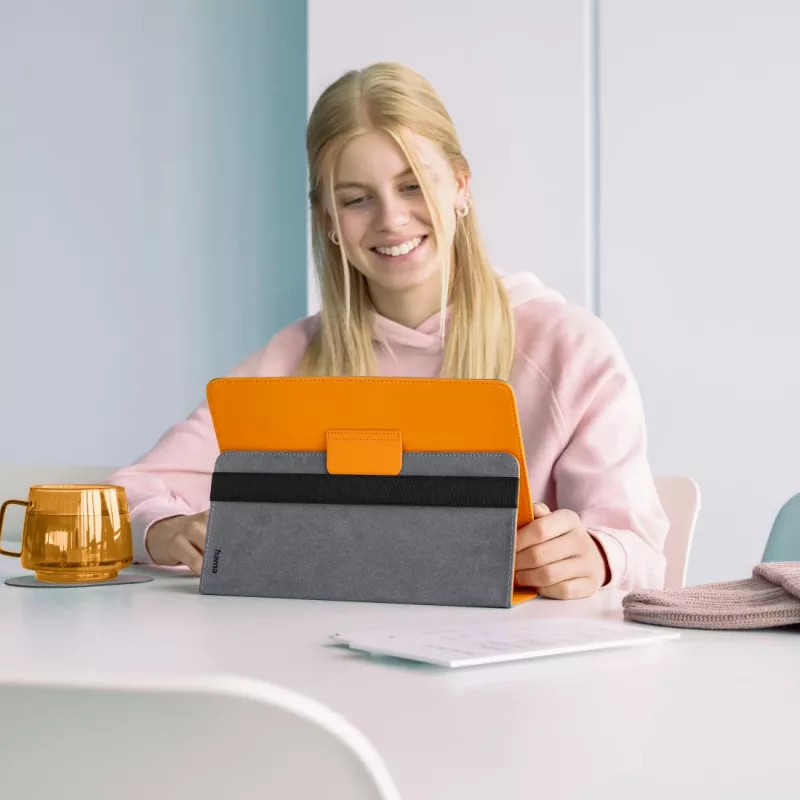 Hama Xpand 00227076 Universal-Tablet-Hülle für Tablets 24-28 cm (9,5-11 Zoll), Orange