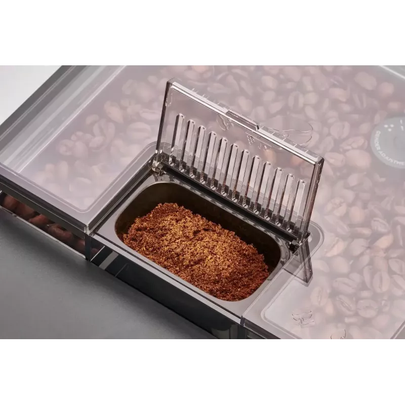Amica Elegance CM 7011 Espressomaschine, Stahlmahlwerk, integriertes Milchaufschäumsystem