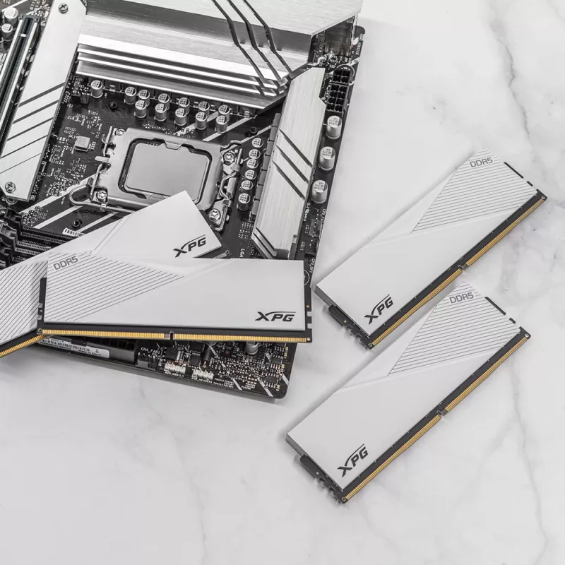 ADATA XPG Lancer Blade DDR5-6000 32-GB-Speichermodul, weiß, AX5U6000C3032G-SLABWH