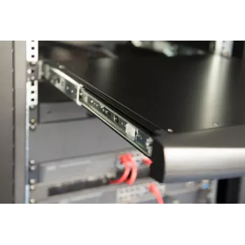 DIGITUS DS-72211-3GE 19-Zoll LCD-KVM-Konsole, 16-Port VGA, Touchpad, deutsche Tastatur