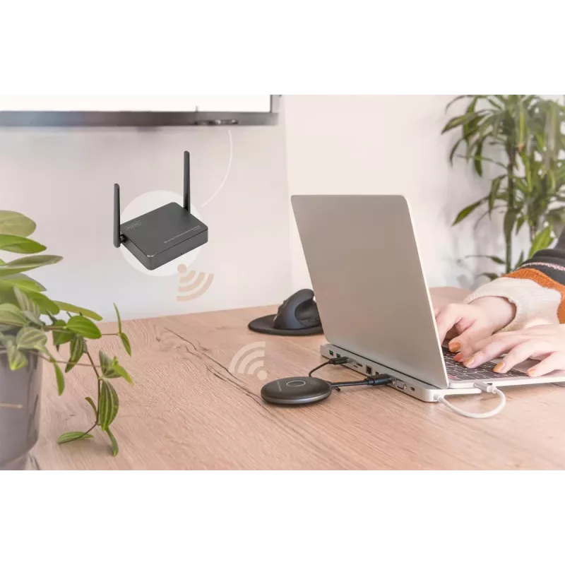 Wireless Collaboration System Digitus Click & Present Pro Desktop Schwarz Grau 3840x2160