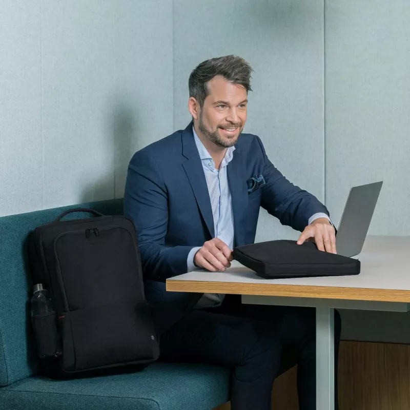 DICOTA Eco Backpack Plus Base – 13-15,6 Zoll Notebook-Tasche – Schwarz / 300d Rpet Polyester