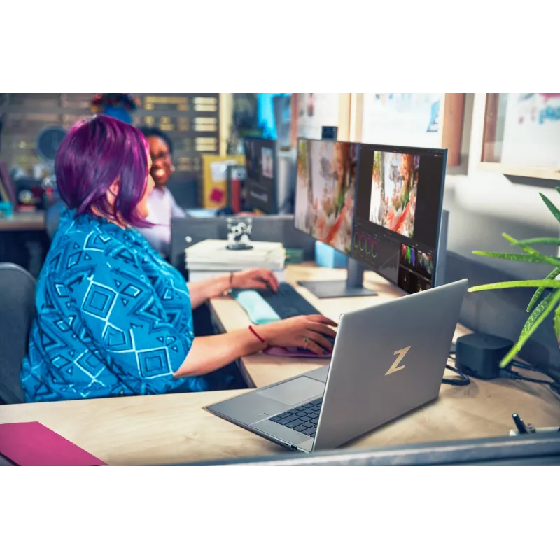HP Z24q G3 QHD Display, 60,5 cm (23,8 Zoll), 2560 x 1440 Pixel, Quad HD, LCD, 5 ms, Silber