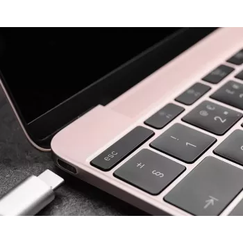 D-Link 5-in-1 USB-C Hub mit HDMI/Power Delivery