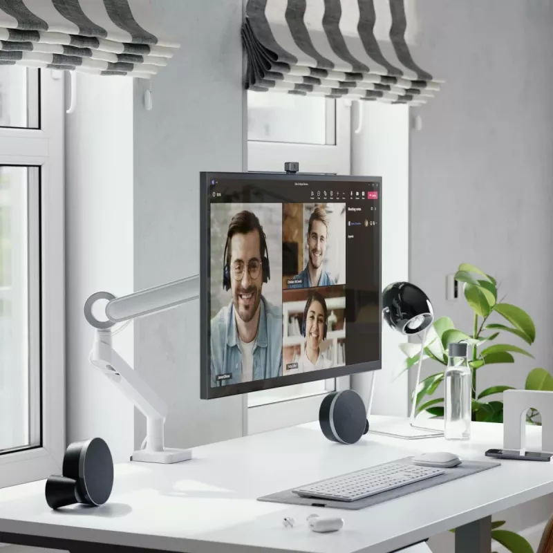 ALOGIC Clarity Max Touch 32C4KPDWT Touchscreen-Monitor, 32 Zoll, 3840x2160 4K UHD, 65 W Power Delivery, 8-MP-Webcam, USB-Hub, schwarz/silber