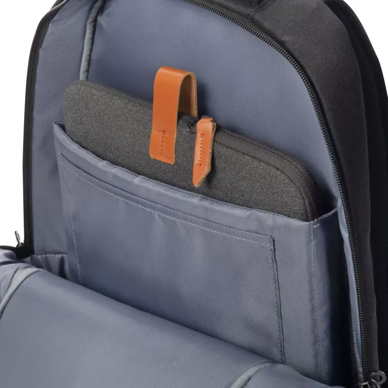 DICOTA Skin Urban Anthracite - 16in MacBook Sleeve - Anthracite / recyceltes Polyester-Neopren-Gewebe