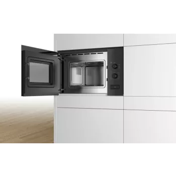 Einbau-Solo-Mikrowelle Bosch Serie 4 BFL520MB0 — 800 W, 20 l, Drehregler, Schwarz