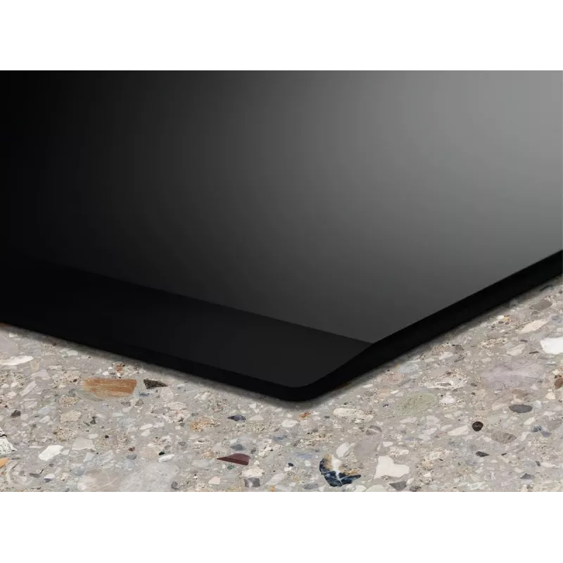 Electrolux Serie 700 EIS62453 Schwarz Built-in 60 cm Zone induction hob 4 zone(s)