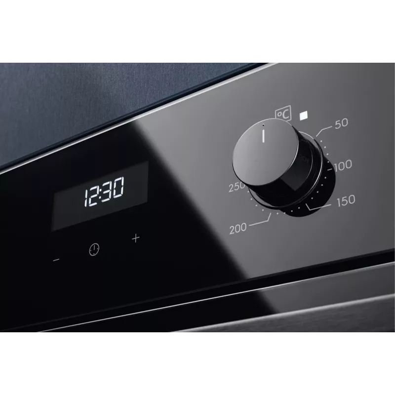 Electrolux EOD5H70BZ Einbau-Elektrobackofen, 2750 W, Energieeffizienzklasse A, schwarz
