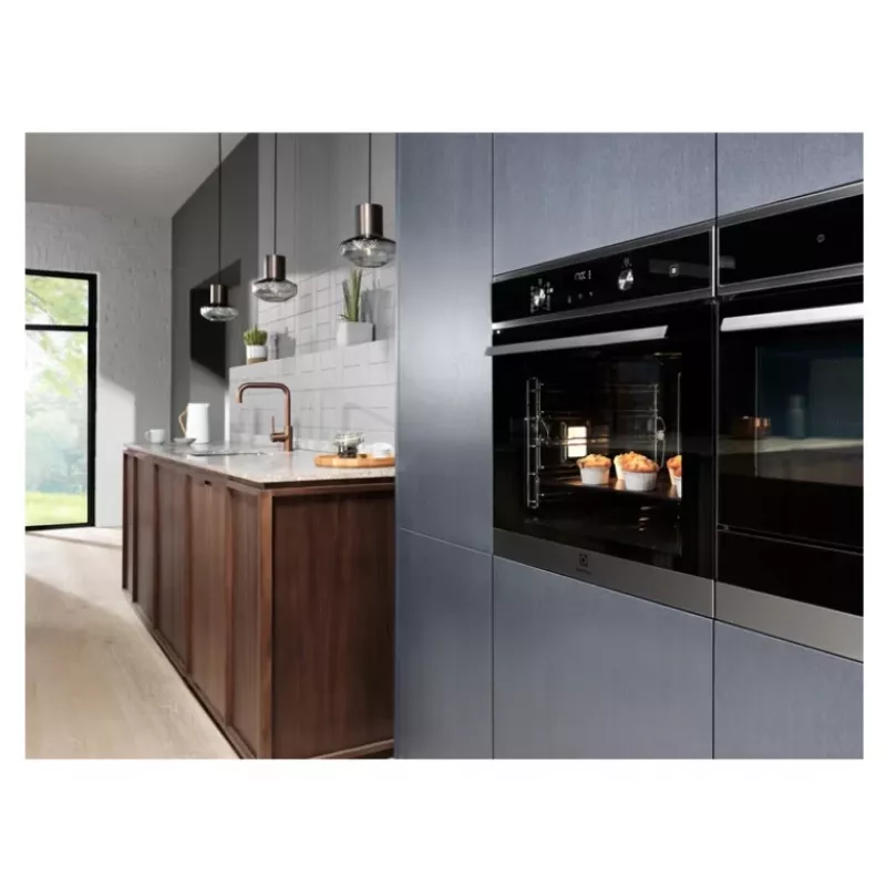 Einbau-Elektroofen Electrolux EOD4P57H — 72 L, pyrolytische Selbstreinigung, Dampf & Umluft, Grill 2300W, schwarz