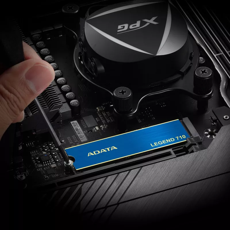 SSD M.2 ADATA LEGEND 710 1 TB PCIe 3.0 NVMe — 2400 MB/s Lesen, 1800 MB/s Schreiben, 3D NAND, 2280