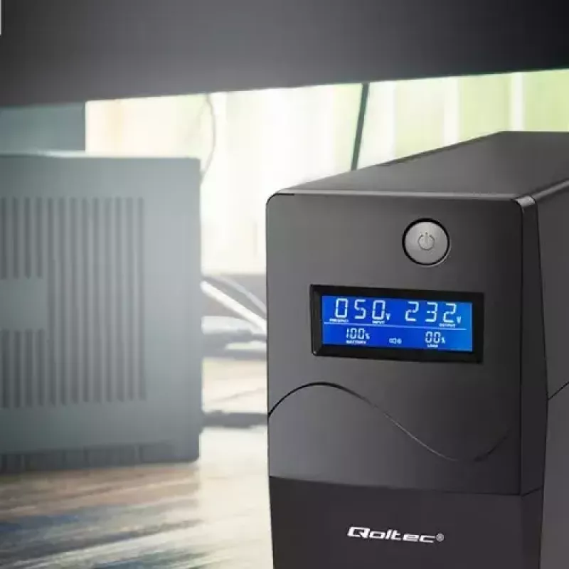 Qoltec Monolith 53979 USV, Line-Interactive, 850 VA / 480 W, 2 Schuko-Steckdosen, LCD, USB, RJ45