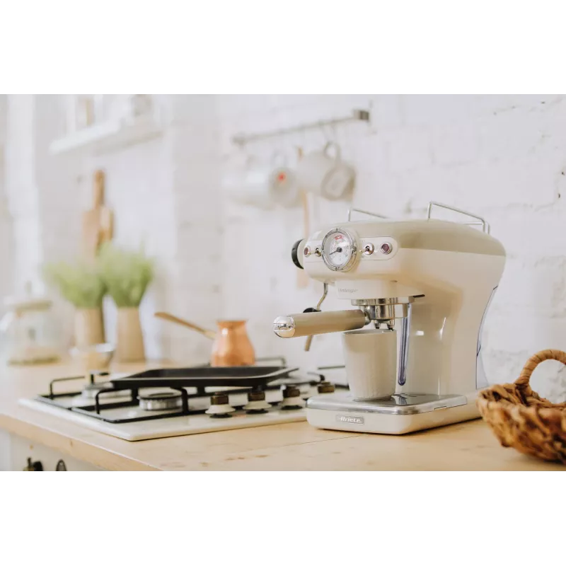 Ariete 1389 Vintage Espressomaschine - Espressomaschine für gemahlenen Kaffee oder ESE-Pads, in pastellbeiger Farbe