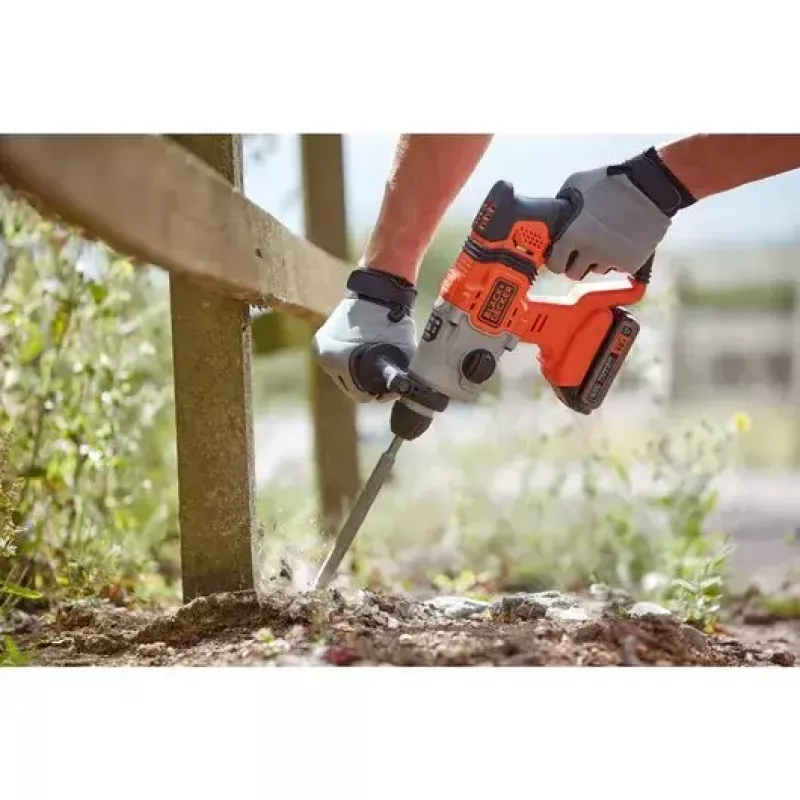 Bohrmaschine Black & Decker BCD900B-XJ