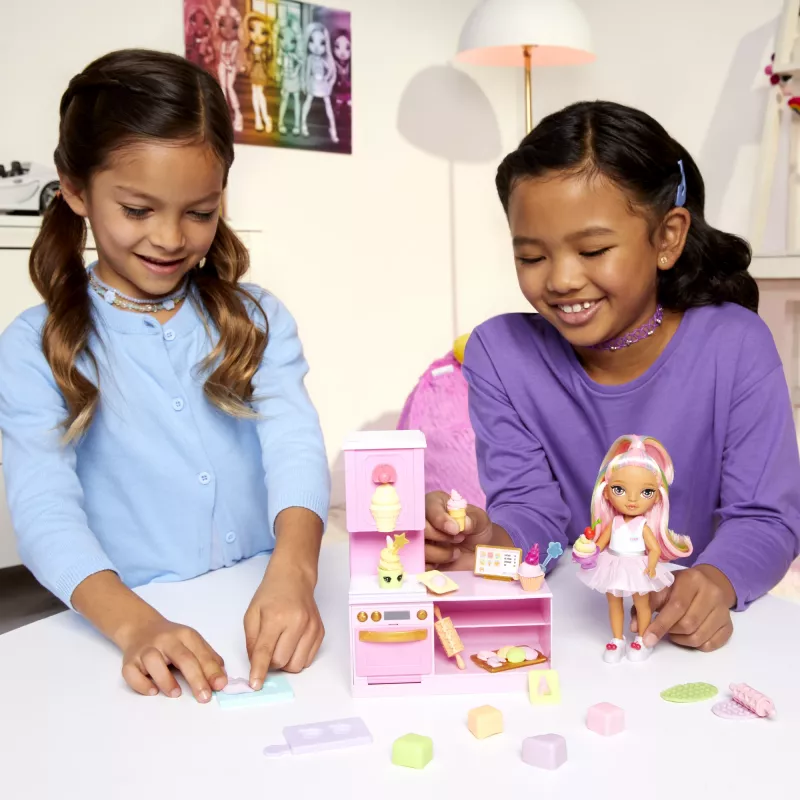 Rainbow High Little Dessert Shop with Kandy 522058-EUC Spielset mit Spielfigur, ab 6 Jahren