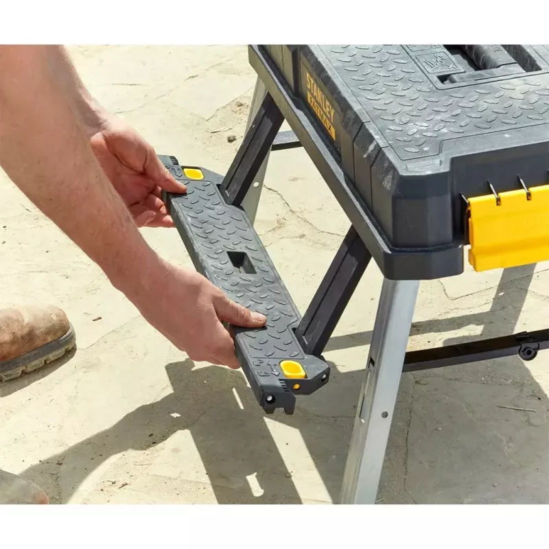Stanley FatMax FMST81083-1 Werkzeugbox mit Tritt, Kunststoff, 30 kg Tragelast, schwarz/gelb