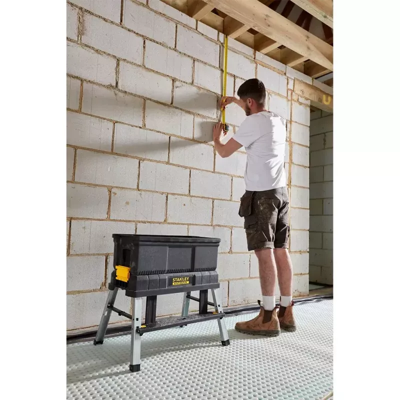 Stanley FatMax FMST81083-1 Werkzeugbox mit Tritt, Kunststoff, 30 kg Tragelast, schwarz/gelb