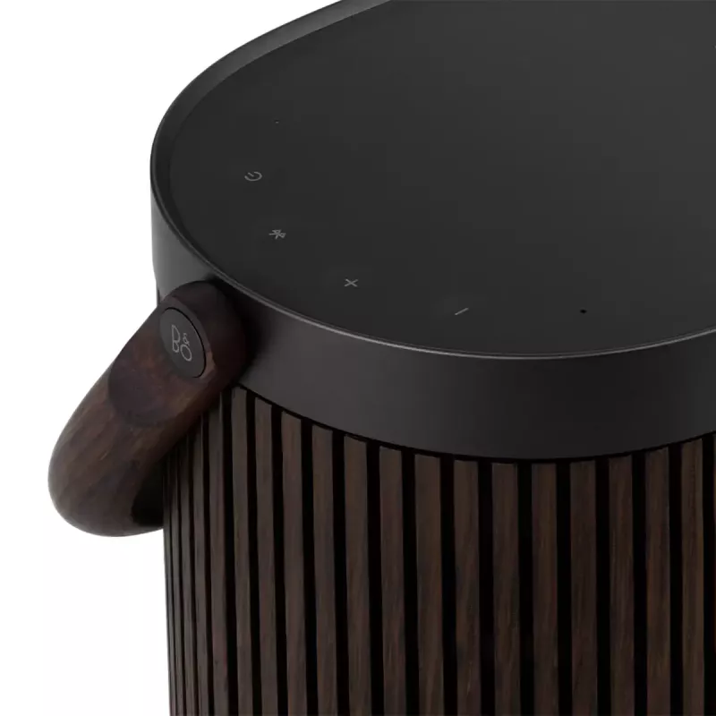 Bang & Olufsen Beosound A5 tragbarer Lautsprecher, Dark Oak (Abdeckung und Griff)