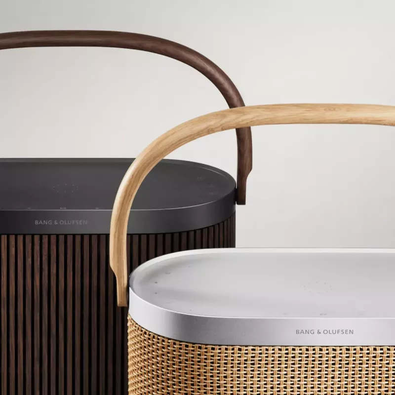 Bang & Olufsen Beosound A5 tragbarer Lautsprecher, Dark Oak (Abdeckung und Griff)