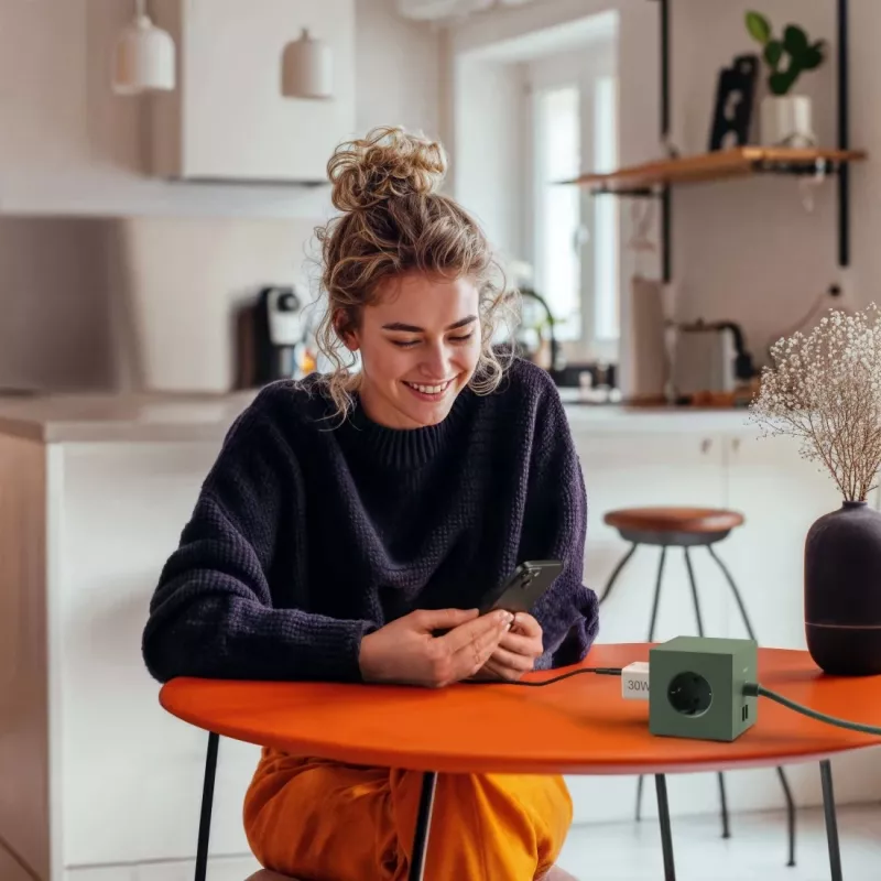 Hama 00201992 mobiles Ladegerät Smartphone Weiß AC Schnellladung Innen, Außen