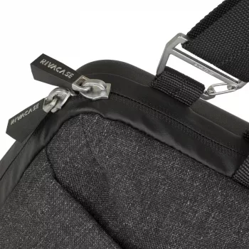 Aktentasche Rivacase 8823 für Laptops bis 33,8 cm (13,3 Zoll) — Polyester, Polyurethan, 0,675 kg