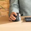R-Go Tools Ergonomische Maus R-Go HE Break mit Pausensoftware, mittel (Handgröße 165-185 mm), für Rechtshänder, Bluetooth, schwarz