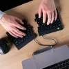 R-Go Tools Ergonomische Tastatur R-Go Split Break mit Pausensoftware, ergonomische geteilte Tastatur, QWERTY (US), Bluetooth, schwarz
