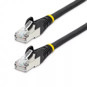 StarTech.com 5m CAT6a Ethernetkabel - Schwarz - Low Smoke Zero Halogen (LSZH) - 10GbE 500MHz 100W PoE++ Rastnasenschutz RJ-45 mit Zugentlastung S/FTP Netzwerk-Patchkabel