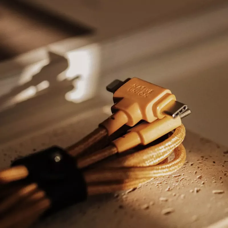 USB-Kabel native union Belt Kabel Duo 1,5 m USB-C auf USB-C/Lightning Gelb