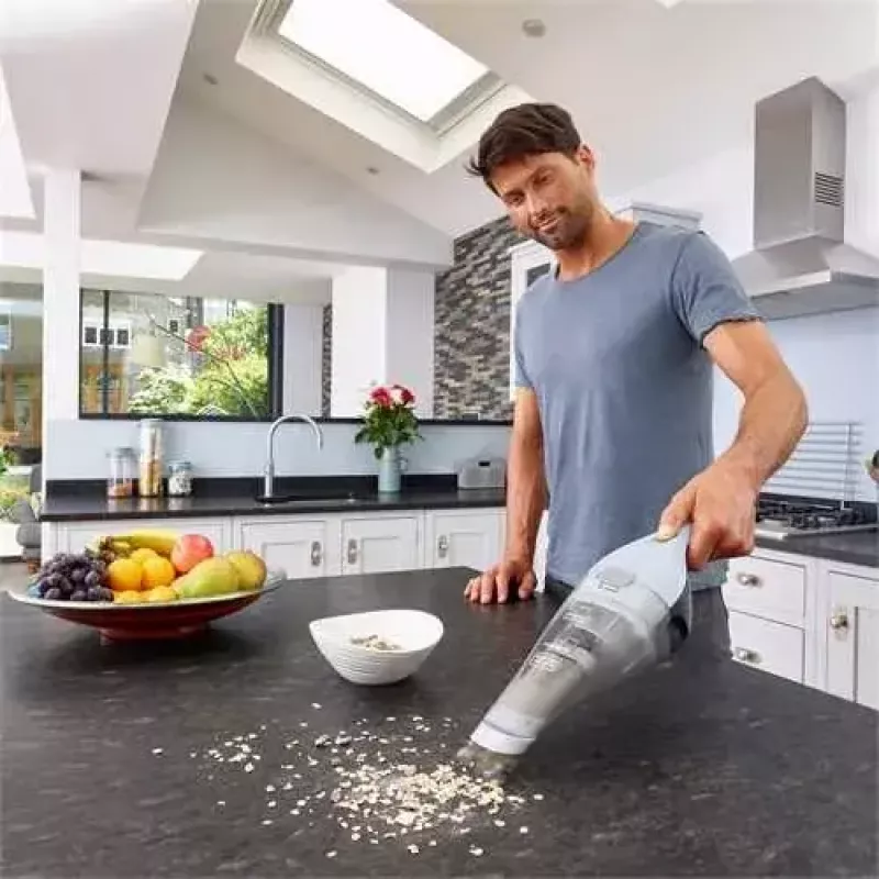 Handheld-Staubsauger Black & Decker NVC215W
