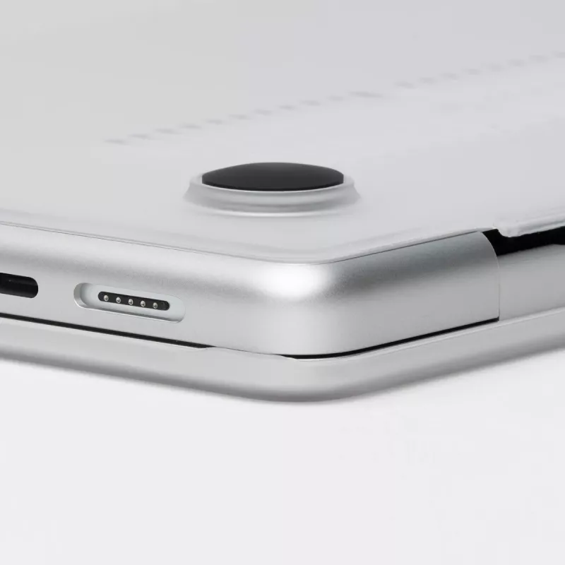 ZAGG Hardshell Hülle für MacBook Air 13 Zoll (M2/M3), transparent