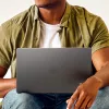 Hardshell-Hülle Zagg für MacBook Air 13 (M3/M2) – Smoke, passgenaue Schutzhülle