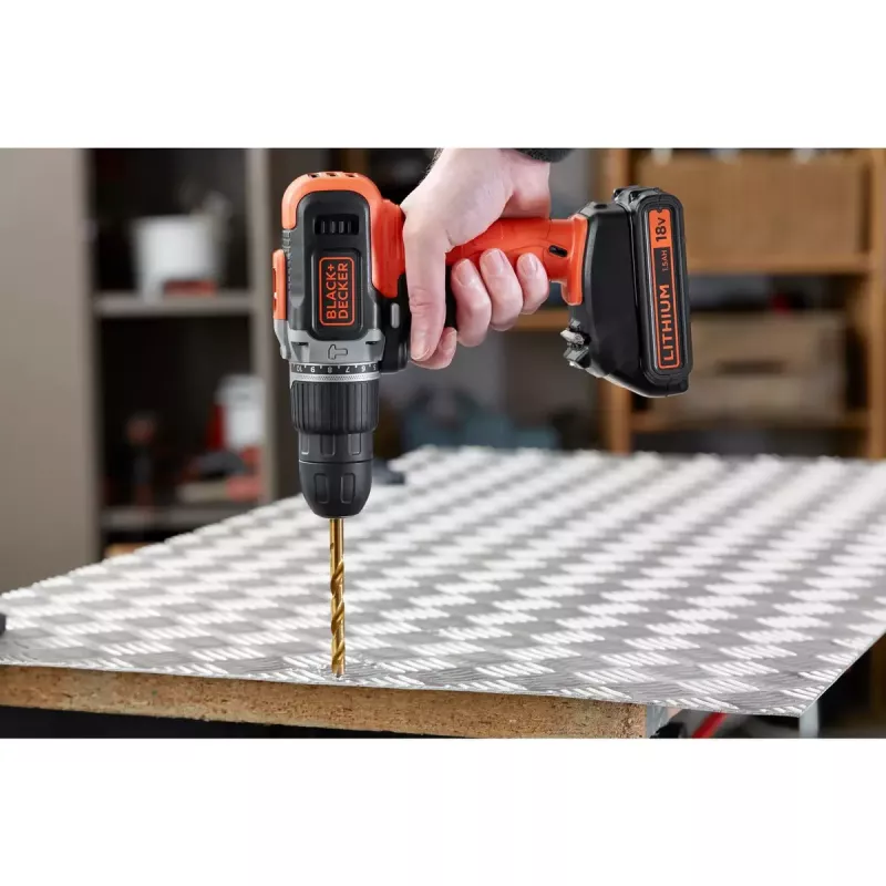 Bohrmaschine Black & Decker BCD003C2K-QW 1 Stück