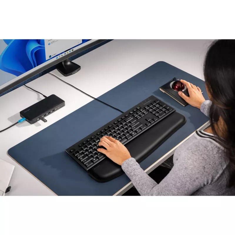 Kensington KB100 EQ Kabelgebundene Full-Size-Tastatur USB Membrane QWERTY Schwarz