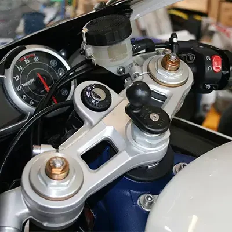 RAM Mounts Motorrad Gabelkopf Doppelkugelhalterung Aluminium Schwarz