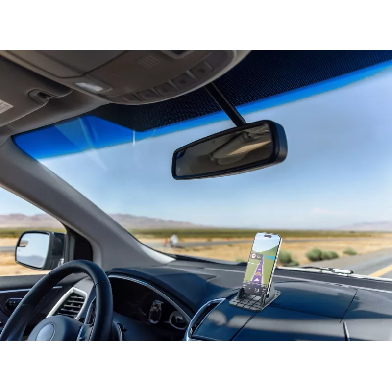 Cellularline Dash Pad Pro – Universelle Innenraum-Halterung für Smartphones
