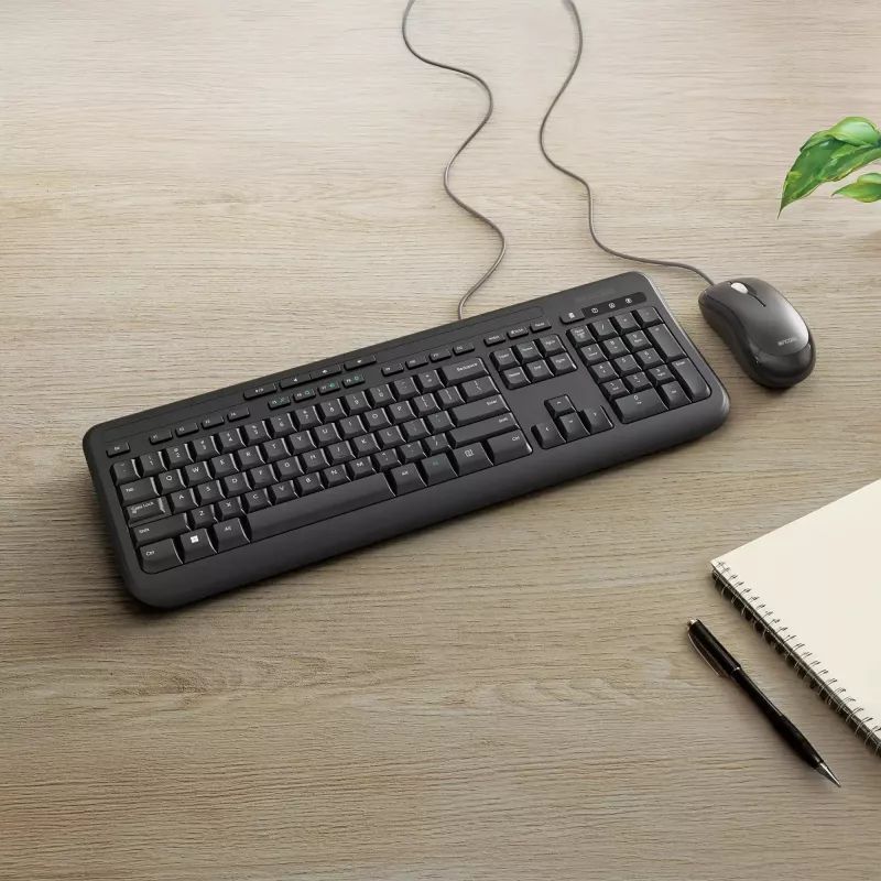Incase Designed by Microsoft Wired Desktop 600 Tastatur, Maus inklusive, Universal USB, QWERTY, Deutsch, Schwarz