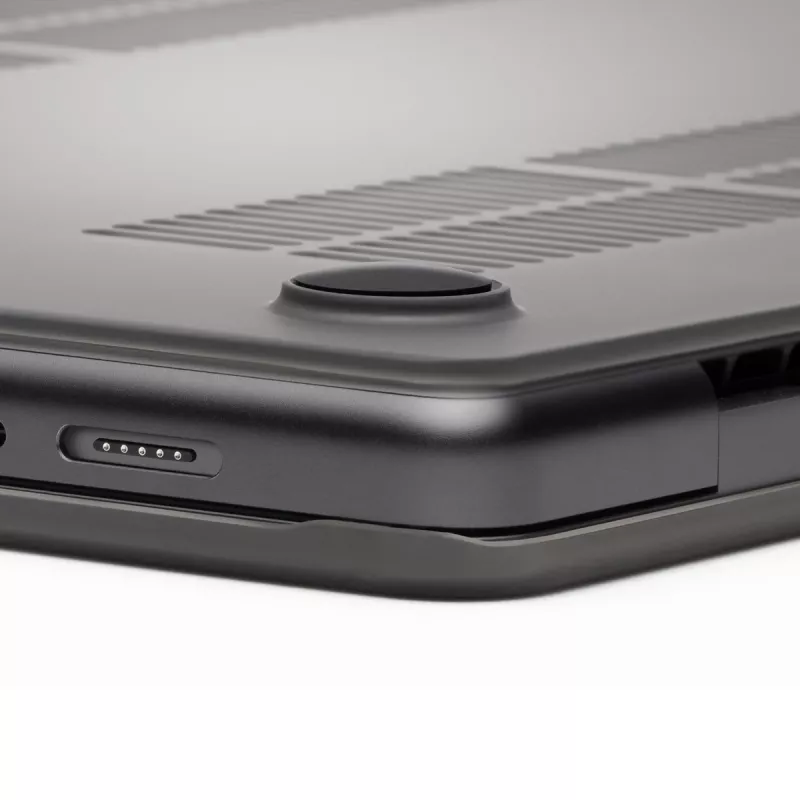Hartschalenhülle Zagg für MacBook Pro 13 M2/M1 (20) – Smoke-Finish, Schutzgehäuse