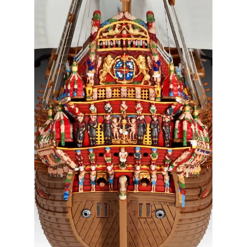 Revell 05414 Schwedisches Königsschiff VASA Bausatz, 1:150, Kunststoff, Länge 45,5 cm
