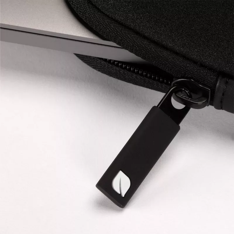 Incase Classic Hülle für 16-Zoll-Laptops (40,6 cm), Schwarz