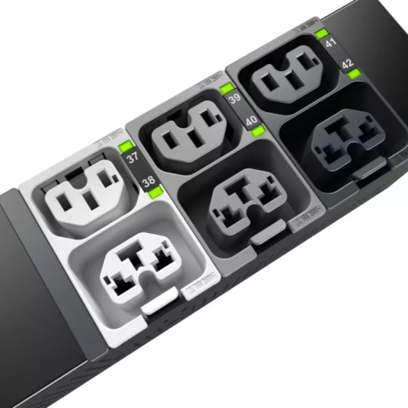 APC NetShelter Rack PDU Advanced, Metered Outlet, 3PH, 22.1kW 400V 32A or 17.3kW 415V 30A, 48 Outlets, IEC309