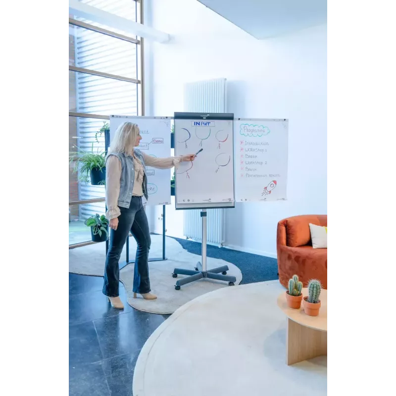 Legamaster SKETCH PRO mobiles Flipchart mit Sternfuß Stahl 5 Rollen