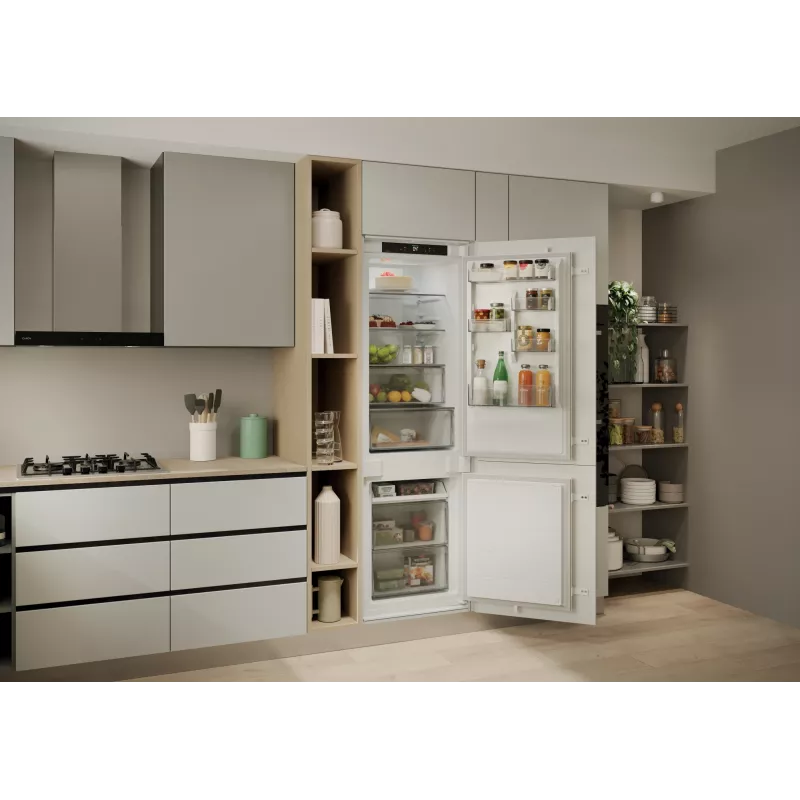 Candy CNBQT3518E Einbau-Kühlschrank 251 L